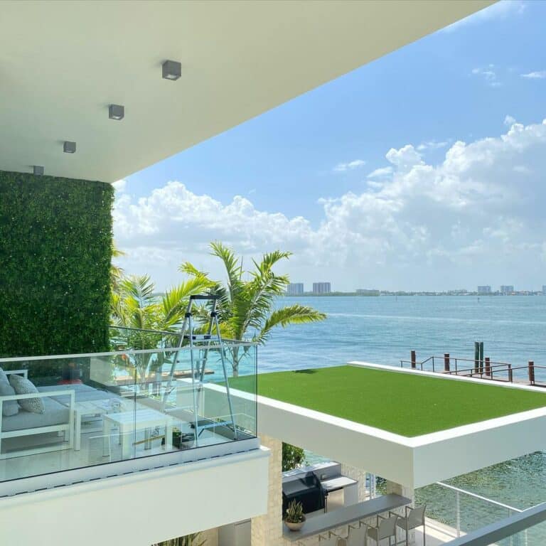 Miami Artificial Grass For Rooftops Experts near me