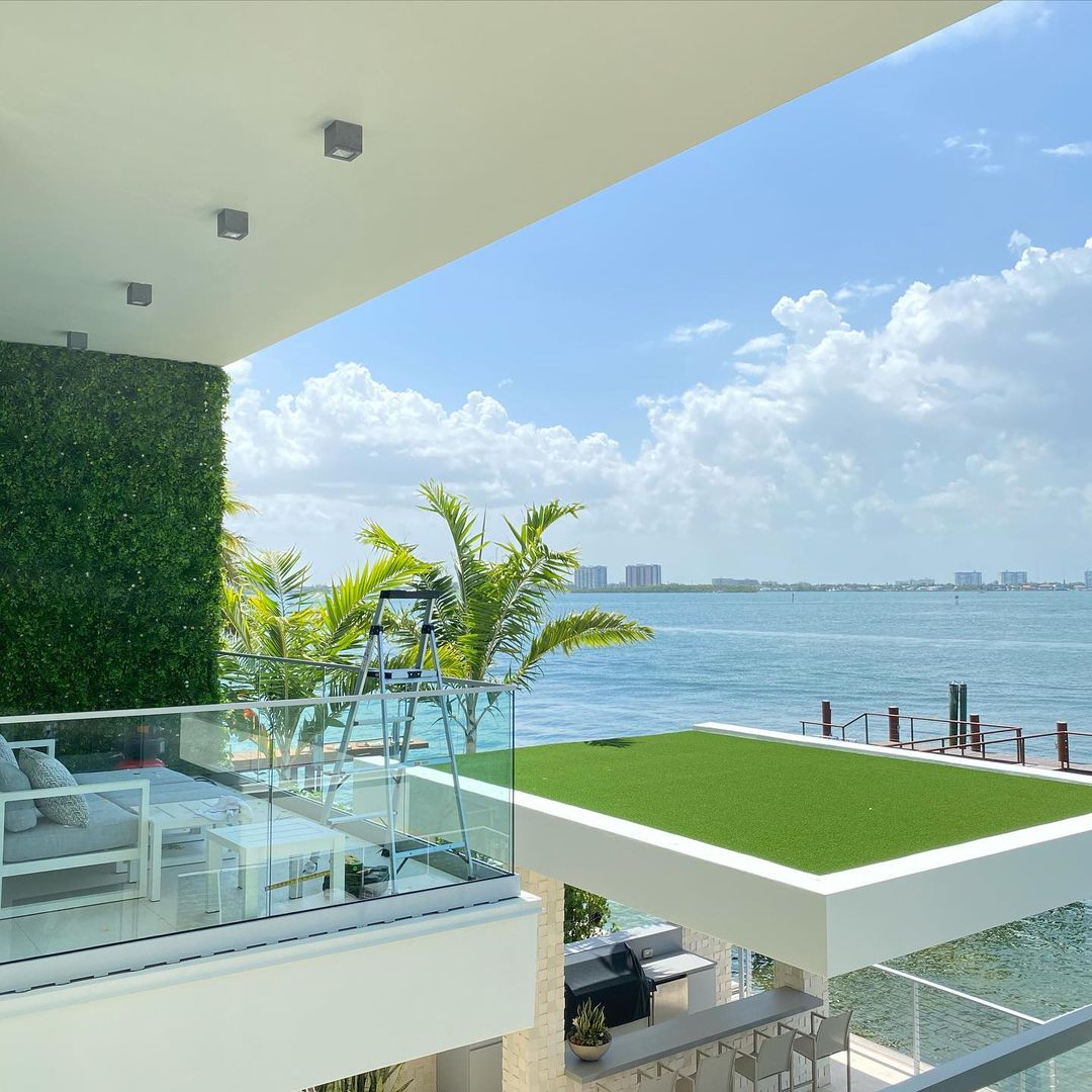 Artificial Grass For Rooftops Coral Gables FL